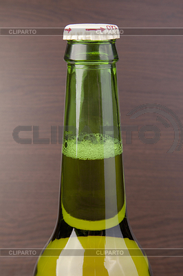 Botella de cerveza | Foto de alta resolución |ID 3241087