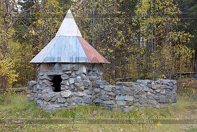 Старый маленький каменная башня | Фото большого размера |ID 3160457